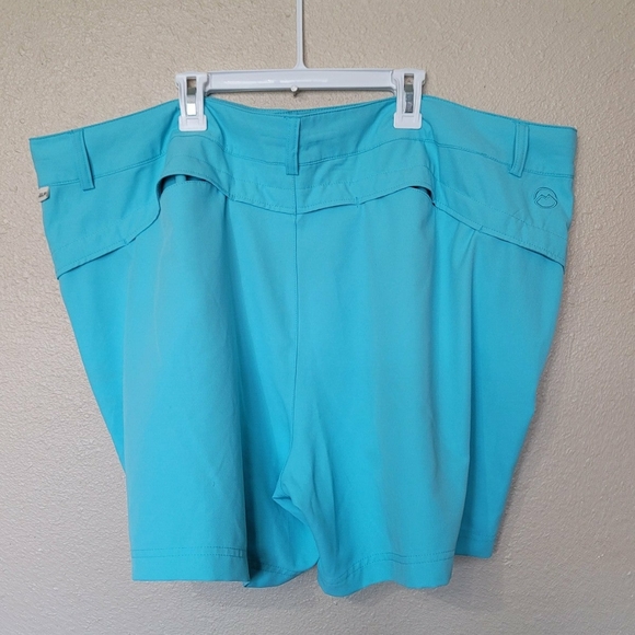 Magellan Woman Shorts Sz 2X Blue light Chino Tencel Gold Performance - Picture 2 of 7